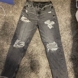 American Eagle high rise 90's boyfriend jeans
